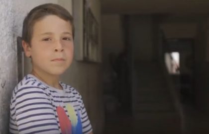 צפו בכתבה ששודרה בחדשות: עדות אישית ומצמררת מילד שחי בעניות